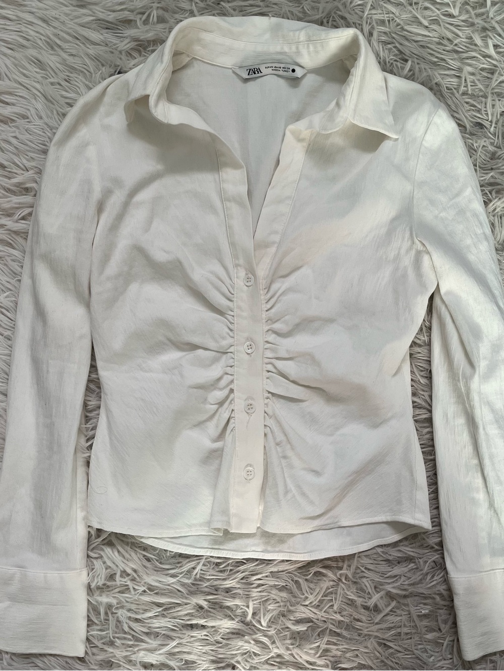Zara White Ruched Button-Front Long Sleeve Blouse